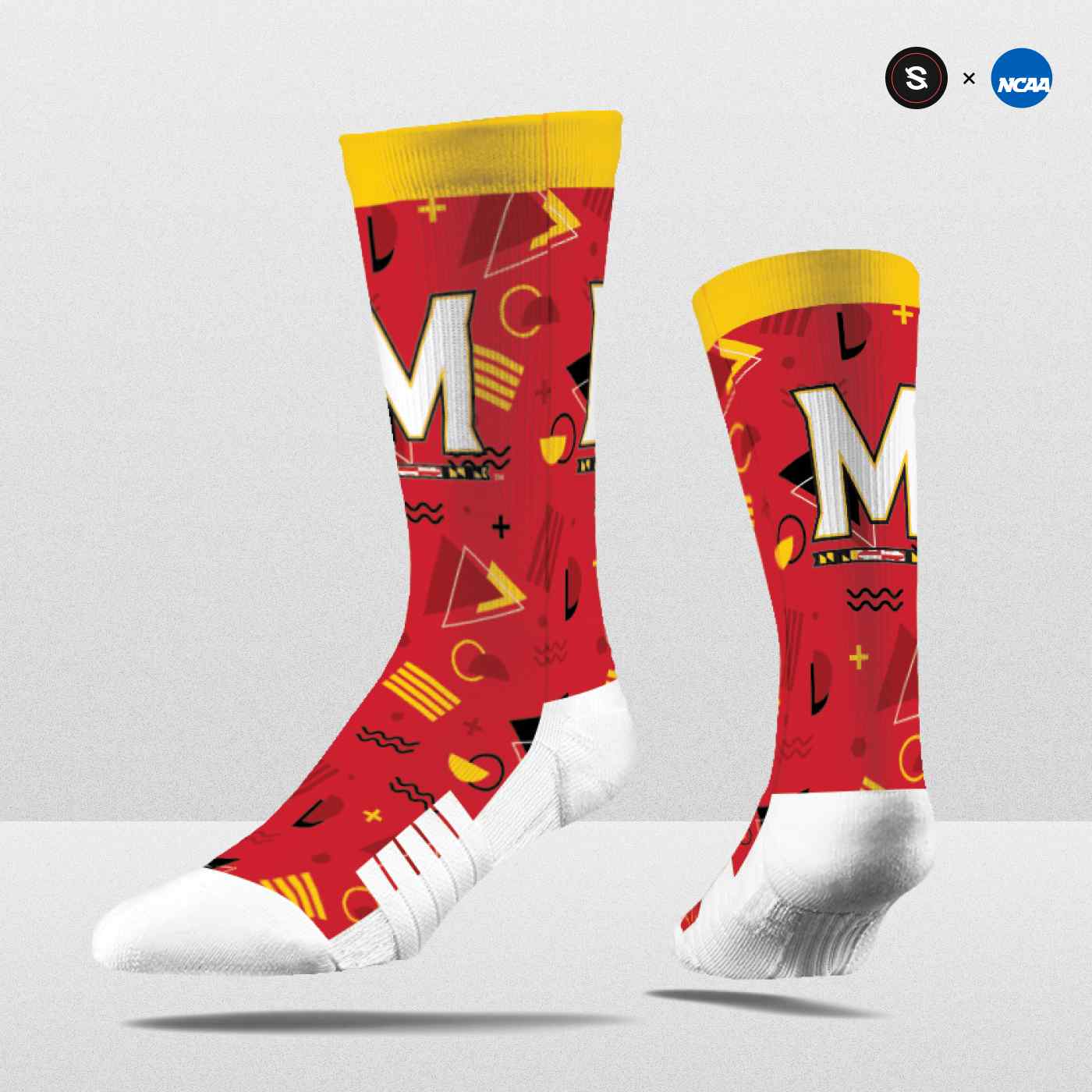 NCAA Varsity Stripe Crew Sock Strideline University of Iowa / Medium/Large