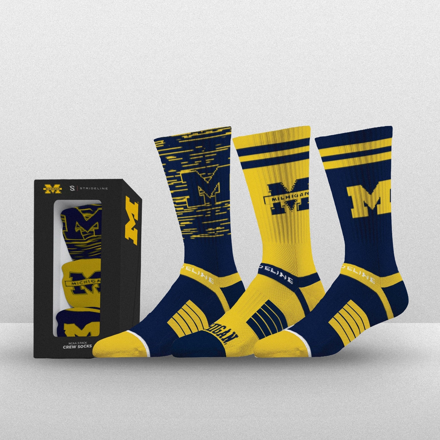 NCAA Varsity Stripe Crew Sock Strideline University of Iowa / Medium/Large